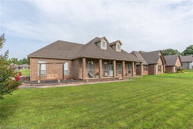 Welcome to this spacious 3-bedroom, 2-bath home offering 2,393 - photo 3