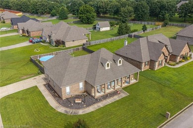 Welcome to this spacious 3-bedroom, 2-bath home offering 2,393 - photo 4