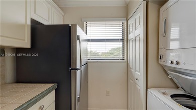 Beautifully 2 Bed/ 2 Bathroom apartment on the 4th floor, with a