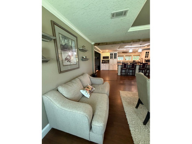 Located on beautiful Lake Saint John, this immaculate 4 bedroom - photo 16