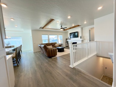 Absolutely stunning home!! Like-new 3 year old D.R. Horton home - photo 16