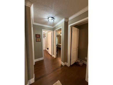Located on beautiful Lake Saint John, this immaculate 4 bedroom - photo 39