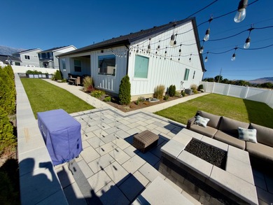 Absolutely stunning home!! Like-new 3 year old D.R. Horton home - photo 45