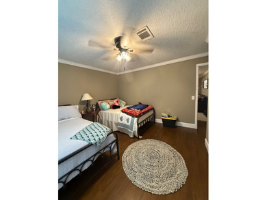 Located on beautiful Lake Saint John, this immaculate 4 bedroom - photo 48