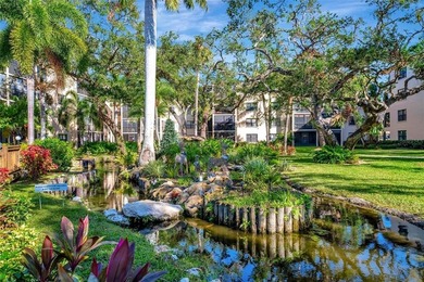 This beautifully renovated, turn-key furnished condo is a hidden - photo 50