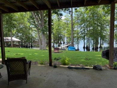 Located on beautiful Lake Saint John, this immaculate 4 bedroom - photo 59