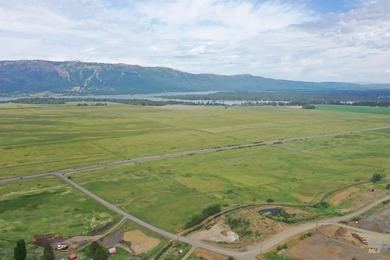 A must-see in person! This extraordinary 21.93-acre property - photo 6