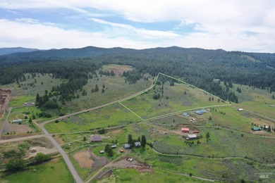 A must-see in person! This extraordinary 21.93-acre property - photo 8