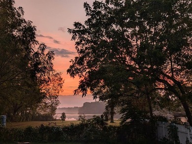Wake up to breathtaking sunrises, wildlife & fog rolling off the - photo 3
