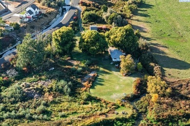 (private lake, pond, coastal) Home For Sale in West Richland Washington