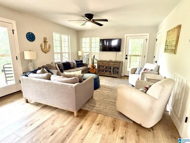 Beautiful spacious home with no steps to the water! This - photo 13