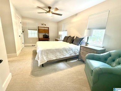 Beautiful spacious home with no steps to the water! This - photo 14