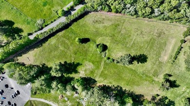 Amazing 6.051 land tract in the Coolest Town in America. This