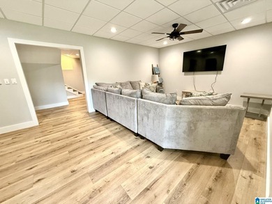 Beautiful spacious home with no steps to the water! This - photo 22