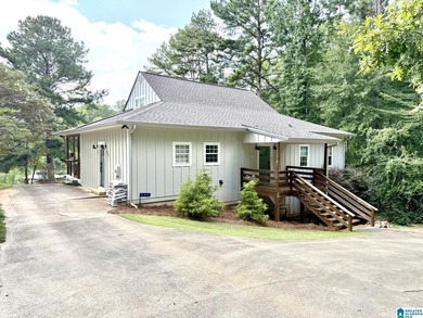 Beautiful spacious home with no steps to the water! This - photo 29