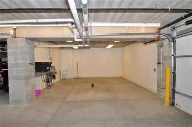 Looking for Seniors to enjoy this Exclusive 62+ community in a