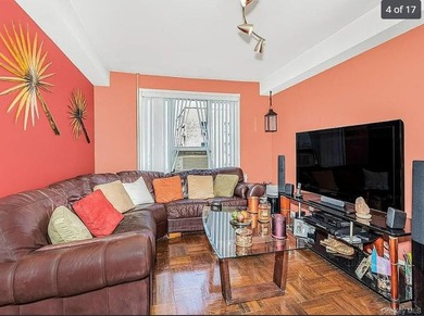 Realtors, please call ShowingTime for shows. Parkchester South - photo 4
