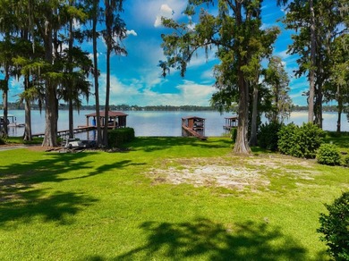 Discover a rare opportunity to own a prime waterfront lot on the - photo 4