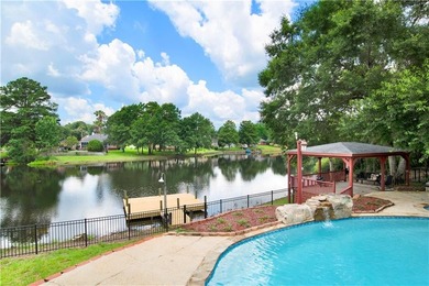 Experience the perfect blend of luxury, comfort, and outdoor - photo 4