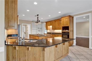 Experience the perfect blend of luxury, comfort, and outdoor - photo 9