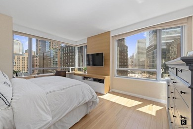 FLOOR-THROUGH THREE BEDROOM / FOUR BATH IN THE EAST WING OF THE - photo 7