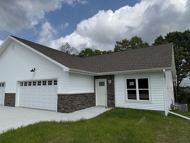 Welcome to My Home Estates, Reedsburg's newest 55+ community! - photo 2