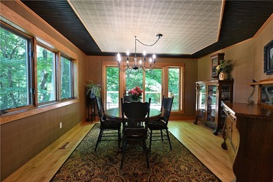 1 beautiful home + 3 cabins!! This one-of-a-kind property - photo 12