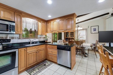 A gently sloping lot, exceptional water depth, and just minutes - photo 12
