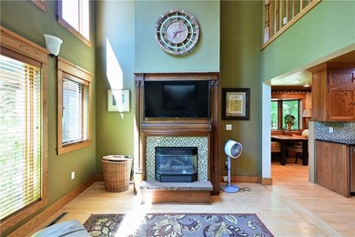 1 beautiful home + 3 cabins!! This one-of-a-kind property - photo 18