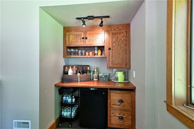 1 beautiful home + 3 cabins!! This one-of-a-kind property - photo 22