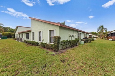 Beautifully renovated 2-bedroom, 2-bath end unit offering - photo 23
