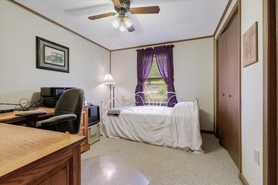 A gently sloping lot, exceptional water depth, and just minutes - photo 23