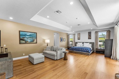Opportunities like this are rare in East Boca. This stunning - photo 26