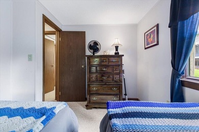 A gently sloping lot, exceptional water depth, and just minutes - photo 29