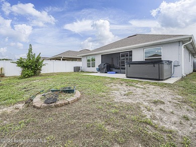 Welcome home to this beautifully maintained 3-bedroom, 2-bath - photo 29