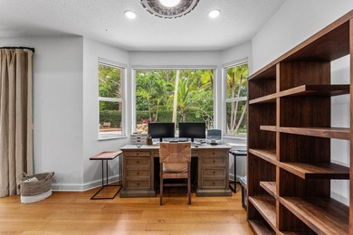 Opportunities like this are rare in East Boca. This stunning - photo 30
