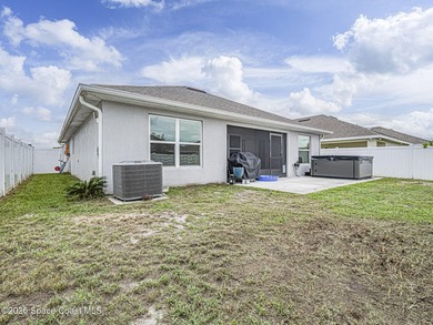 Welcome home to this beautifully maintained 3-bedroom, 2-bath - photo 32