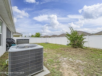 Welcome home to this beautifully maintained 3-bedroom, 2-bath - photo 33