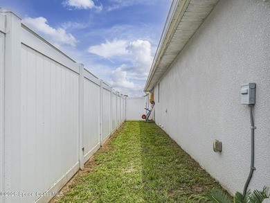 Welcome home to this beautifully maintained 3-bedroom, 2-bath - photo 35