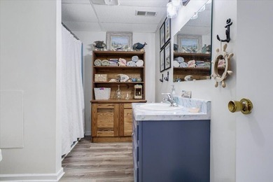 A gently sloping lot, exceptional water depth, and just minutes - photo 37