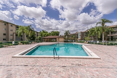 Updated 2 bedroom, 2 bath condo in Century Village in excellent - photo 38