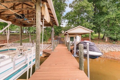 A gently sloping lot, exceptional water depth, and just minutes - photo 45