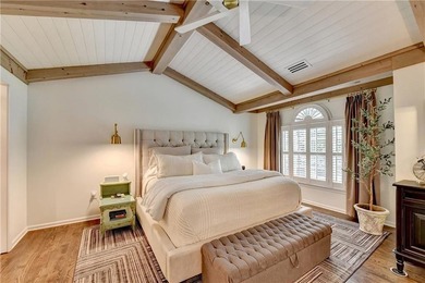 This lovely end-unit townhome in Roswell has been beautifully - photo 6