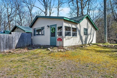 1 beautiful home + 3 cabins!! This one-of-a-kind property - photo 46