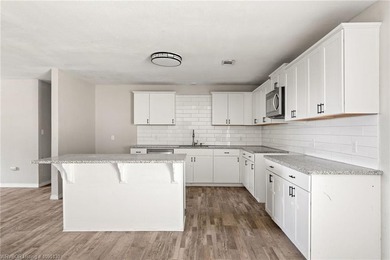 Nice home located on the beautiful, members-only Sebastian Lake - photo 8