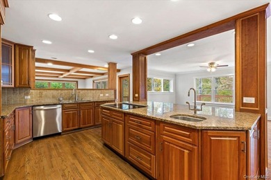 Gorgeous, Colonial style home with 4-bedrooms, 4.5 bathrooms - photo 11