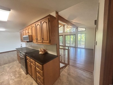3 bd / 2 bath home. It has a circle drive with RV / boat parking - photo 19
