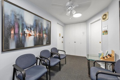 Prime ground-floor medical (Podiatry) office located within a - photo 2