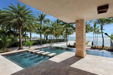 Architectural Polynesian-Inspired Waterfront Retreat in Key - photo 41