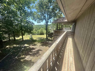 3 bd / 2 bath home. It has a circle drive with RV / boat parking - photo 43